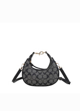 OVAL CROSSBODY